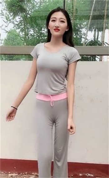 男主叫萧辞女主叫苏糖