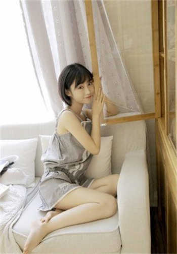 镜子里的韩婧格