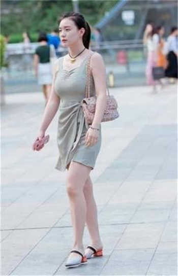 女职工的品味中文字幕