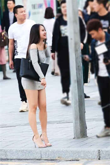 舞蹈室的秘密陈妍
