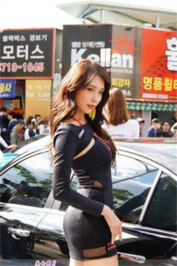 女校游泳课都光着照片真实