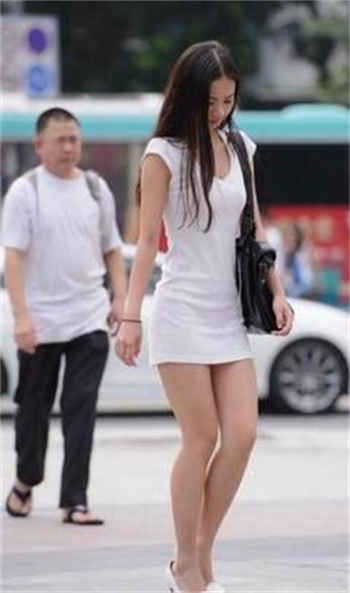 上门卖保险的女业务员