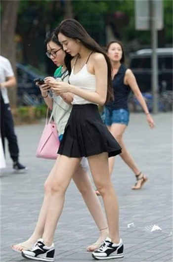穿着袜子买可乐更容易gc