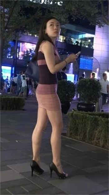 开心到飞起表情包