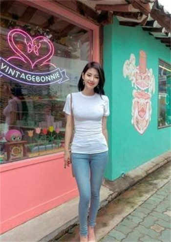 牛人迁入人才市场公厕