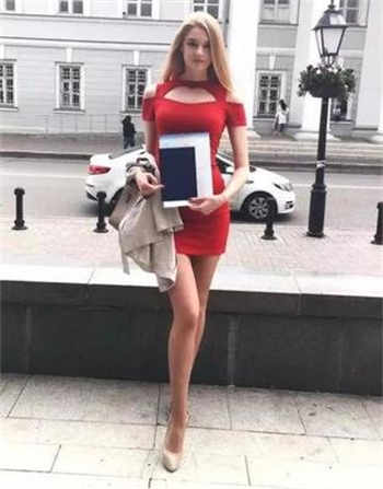 快递小哥与妻子