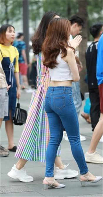 冰冷绝美的强大女子