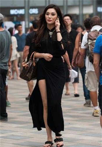 冷漠少年穿越王者大陆