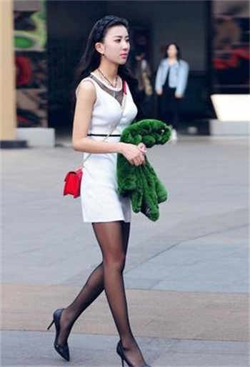 潮汕某卫校门事件