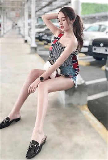 我成了首辅的炮灰原配圈