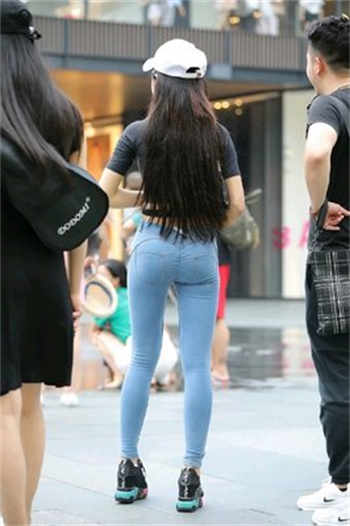 女性私聊女性话题