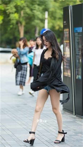 不容置疑造句