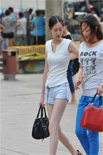 求女主女王s联系方式