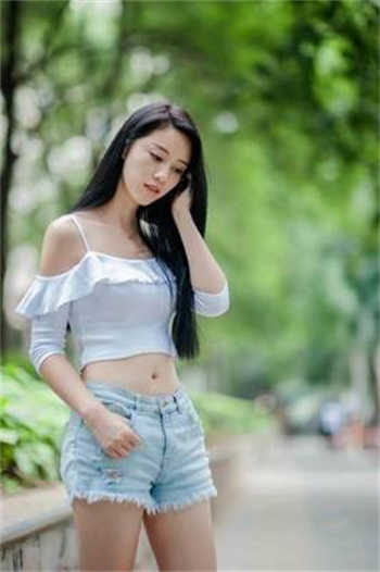 字母圈憋尿玩法